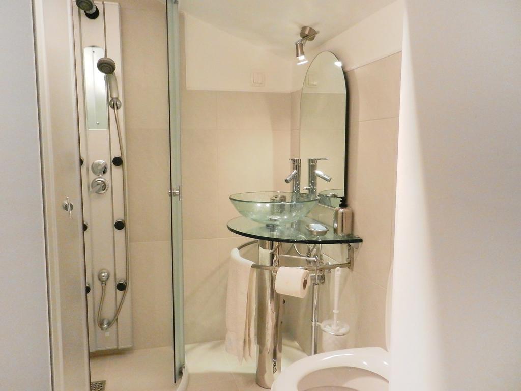 Apartment Cindy Ловран Стая снимка
