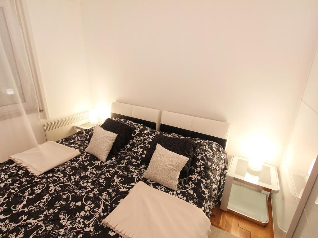 Apartment Cindy Ловран Стая снимка